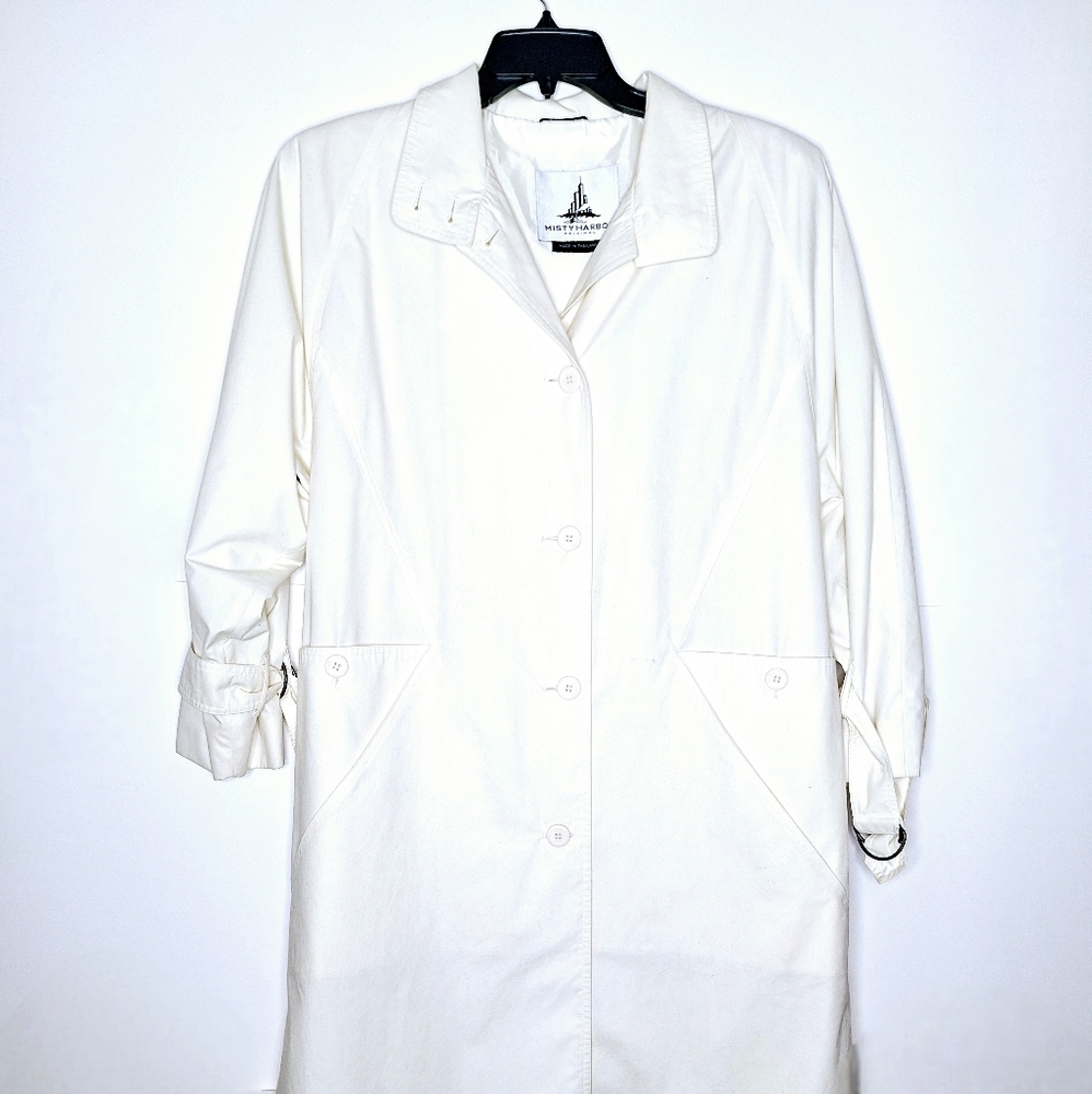 Misty Harbor Original brand"The Off White Delight"Preppy core all-weather coat.